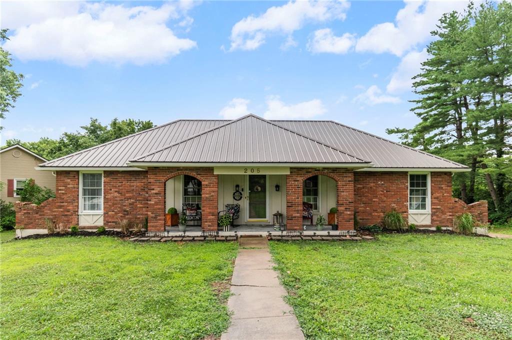 Listing Photo MLS #HMS2626683