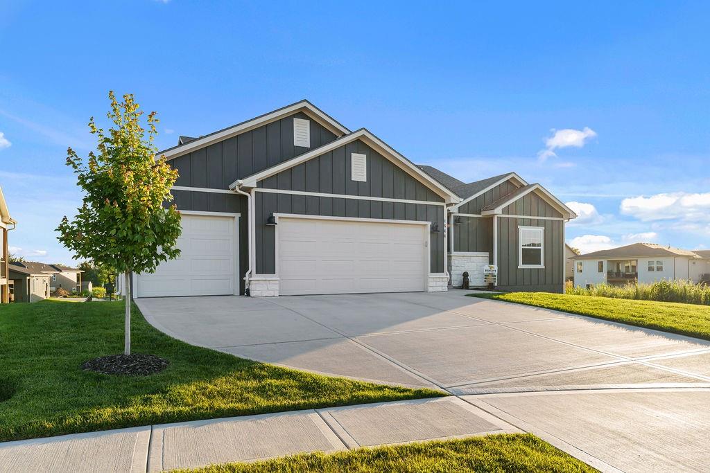 Listing Photo MLS #HMS2626767