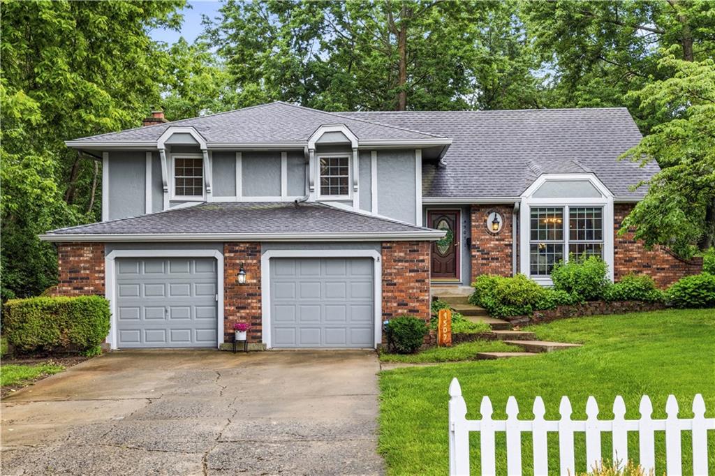 Listing Photo MLS #HMS2626833