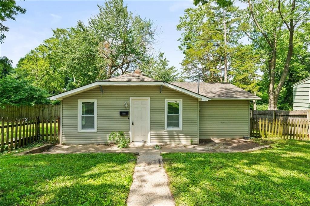 Listing Photo MLS #HMS2626954