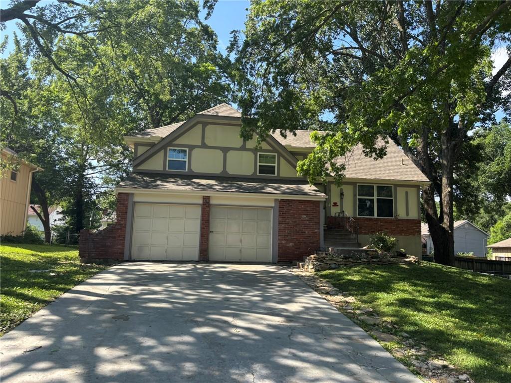 Listing Photo MLS #HMS2627011
