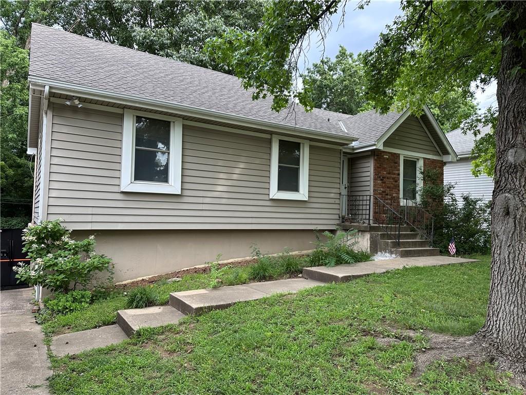 Listing Photo MLS #HMS2627072