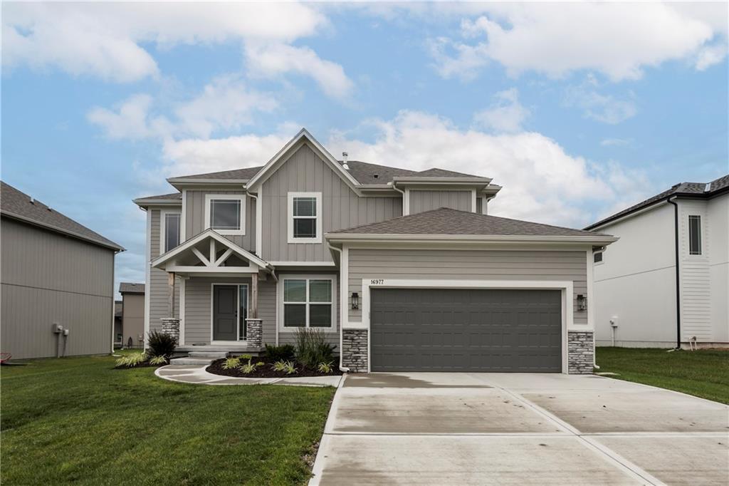 Listing Photo MLS #HMS2627104