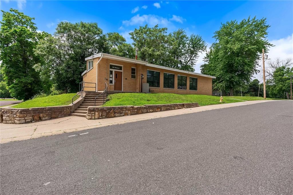 Listing Photo MLS #HMS2627107