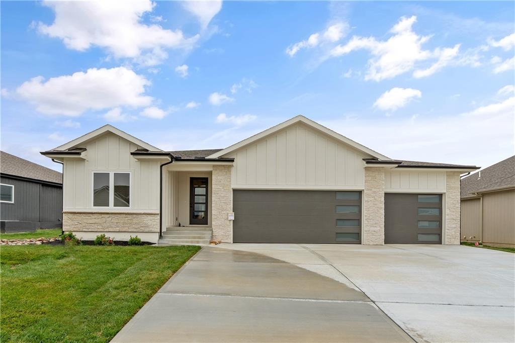 Listing Photo MLS #HMS2627252
