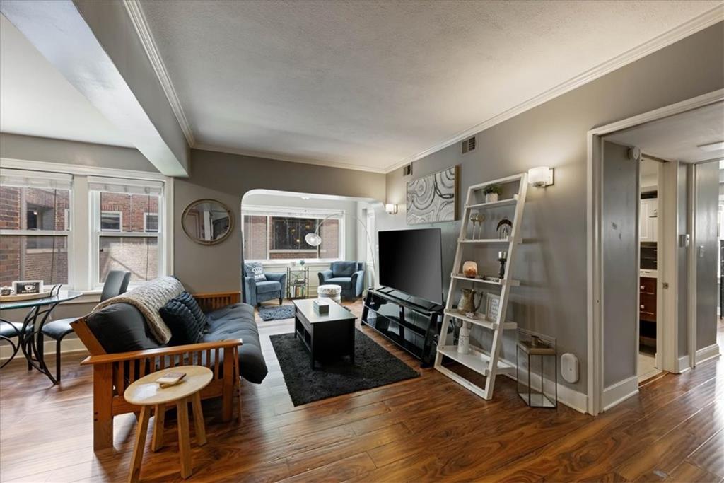 Listing Photo MLS #HMS2627329