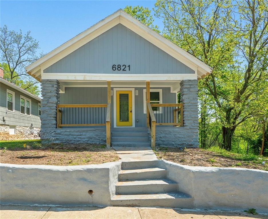 Listing Photo MLS #HMS2627397