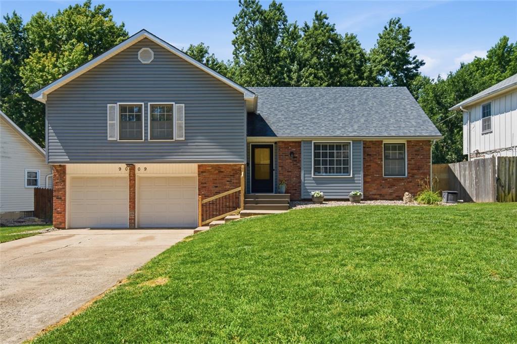 Listing Photo MLS #HMS2627435