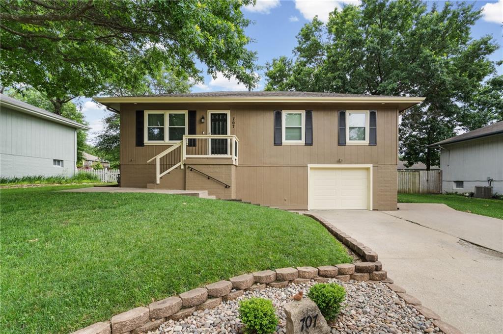 Listing Photo MLS #HMS2627577