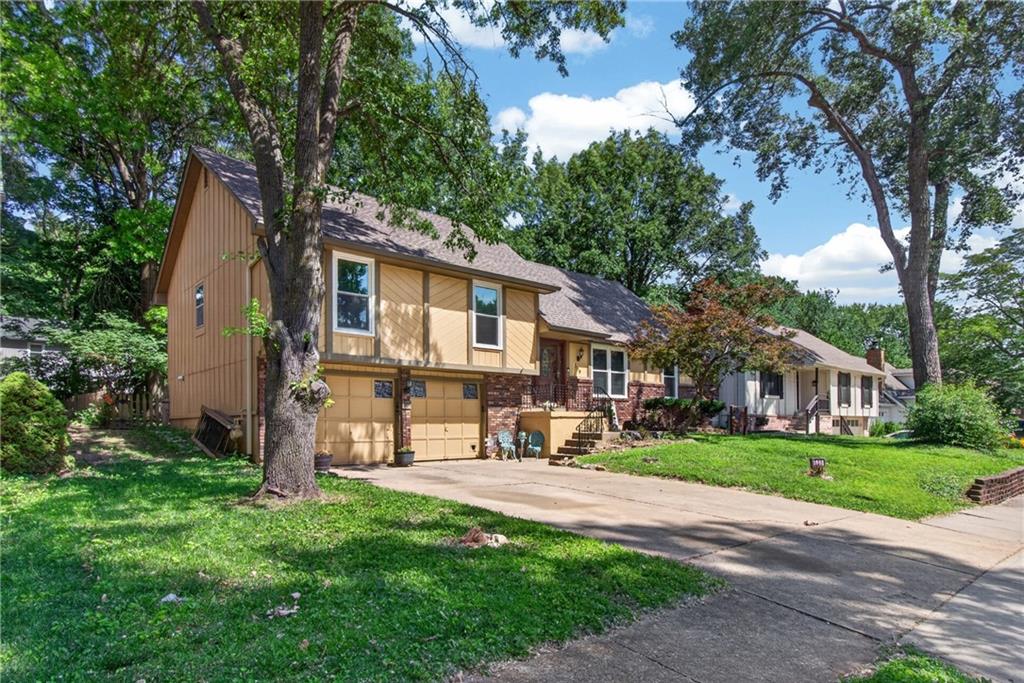 Listing Photo MLS #HMS2627649