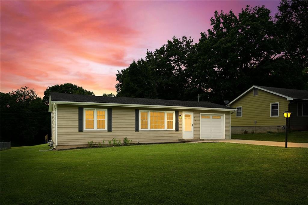Listing Photo MLS #HMS2627652