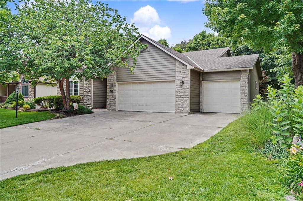 Listing Photo MLS #HMS2627680