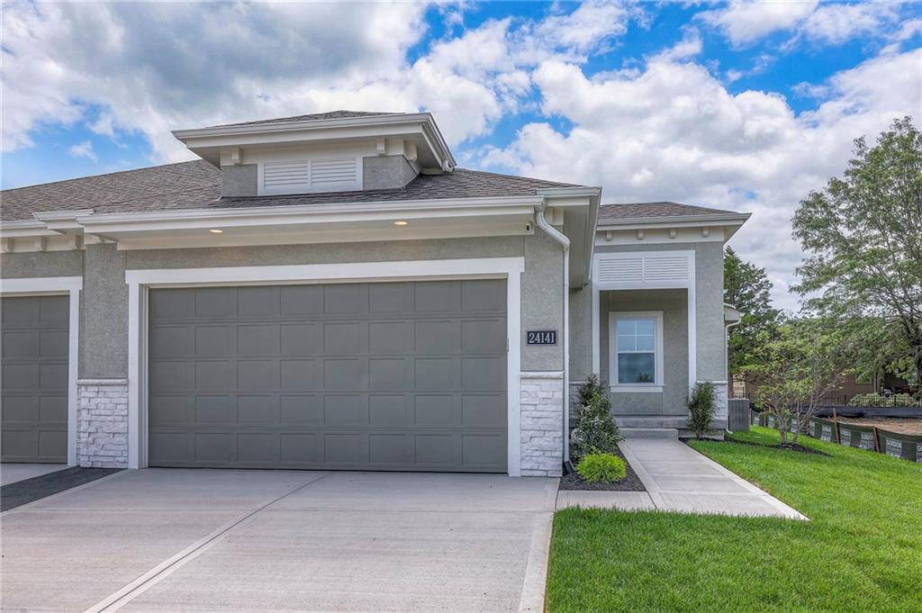 Listing Photo MLS #HMS2627738