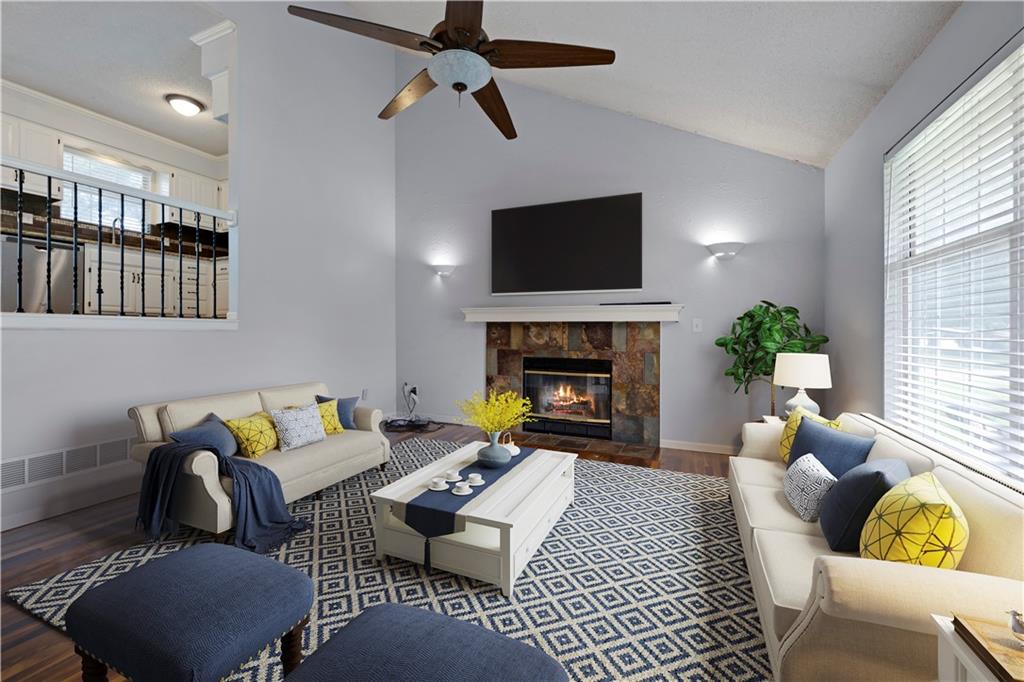 Listing Photo MLS #HMS2627783