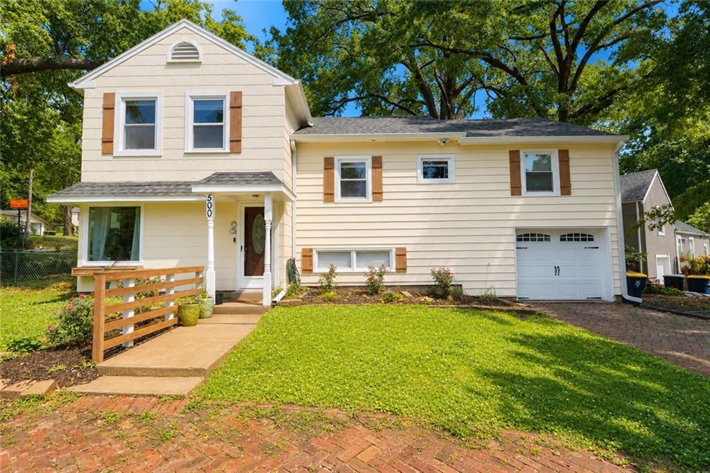 Listing Photo MLS #HMS2627859