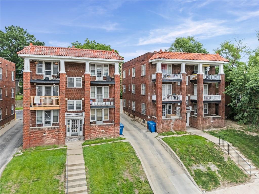 Listing Photo MLS #HMS2627865