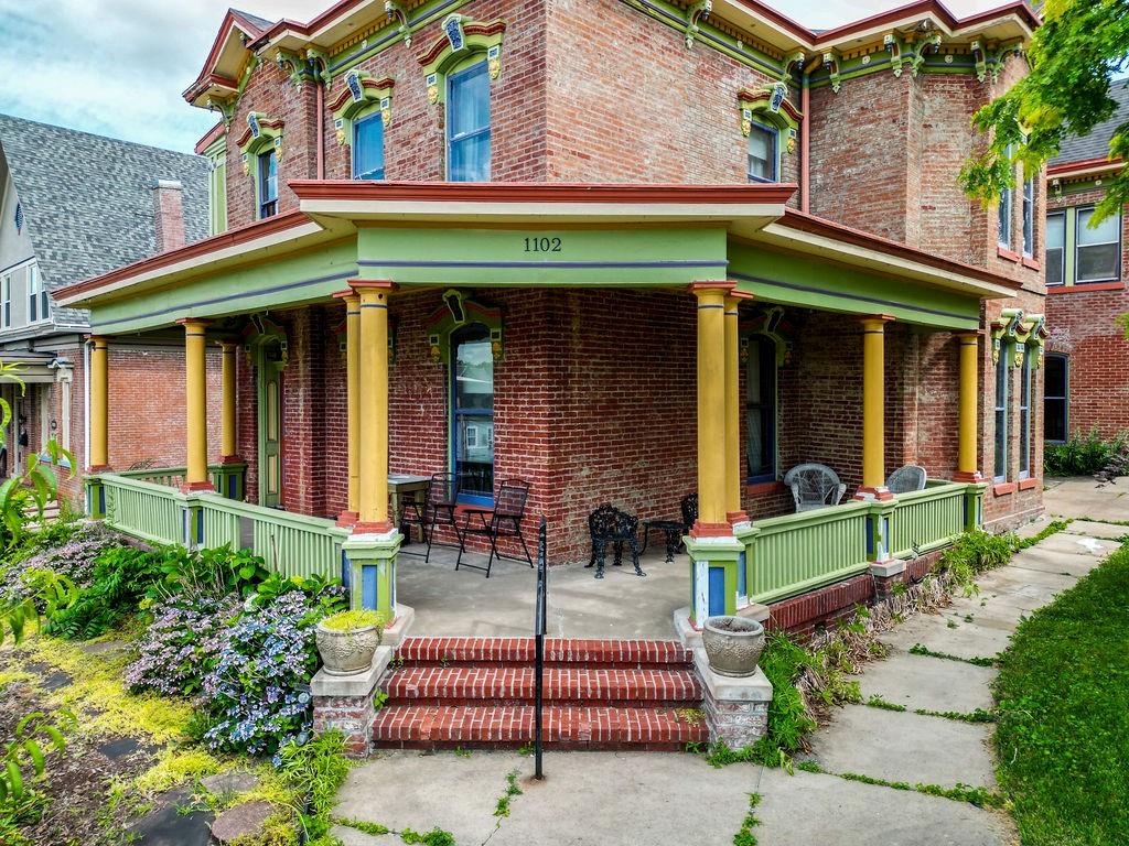 Listing Photo MLS #HMS2627925