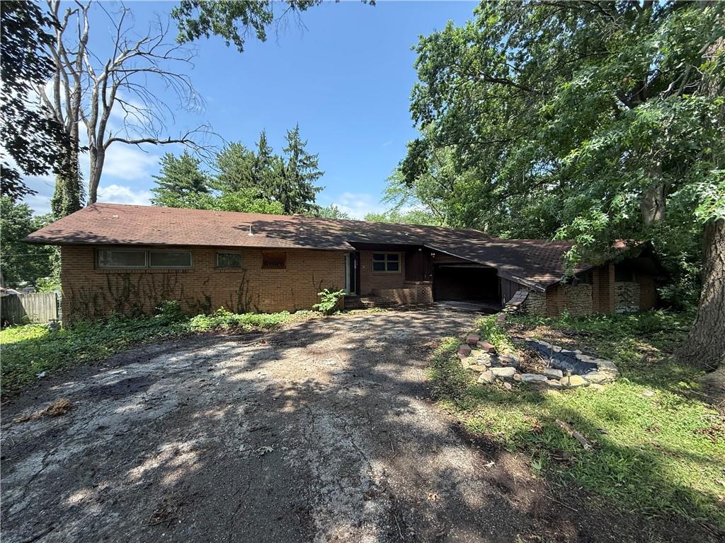 Listing Photo MLS #HMS2627981