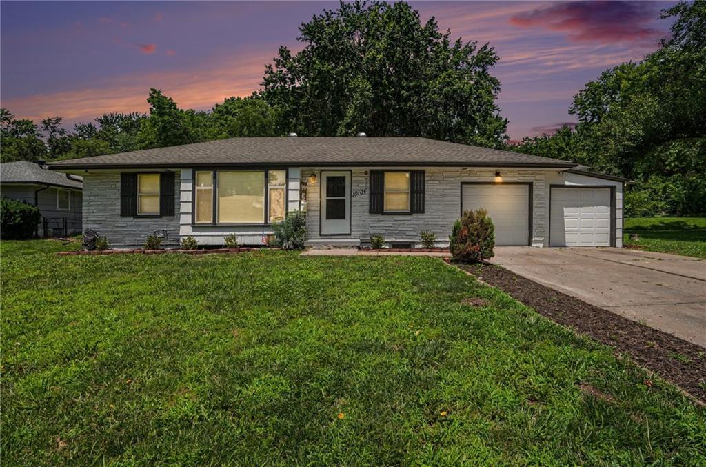 Listing Photo MLS #HMS2628164