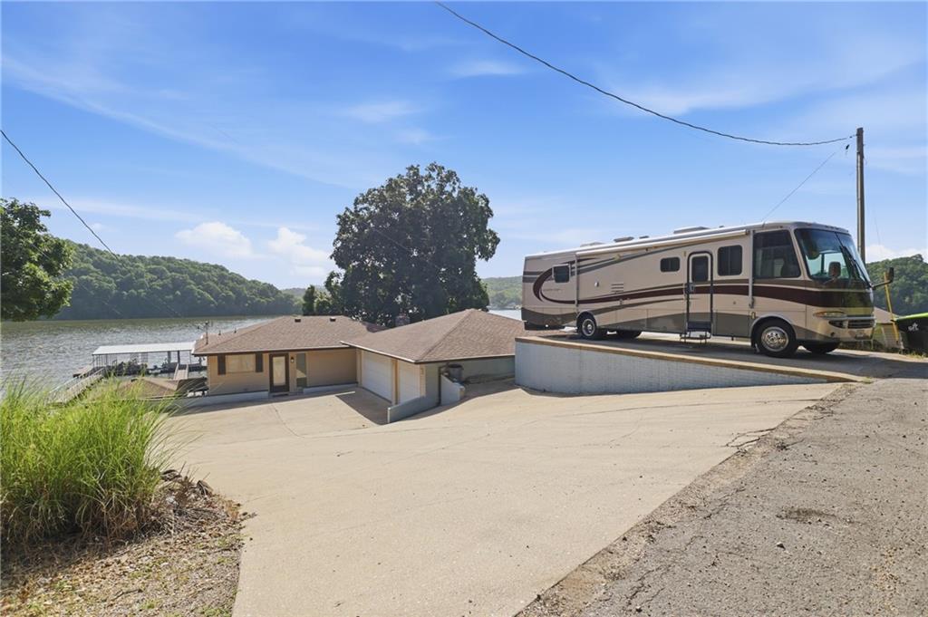 Listing Photo MLS #HMS2628578