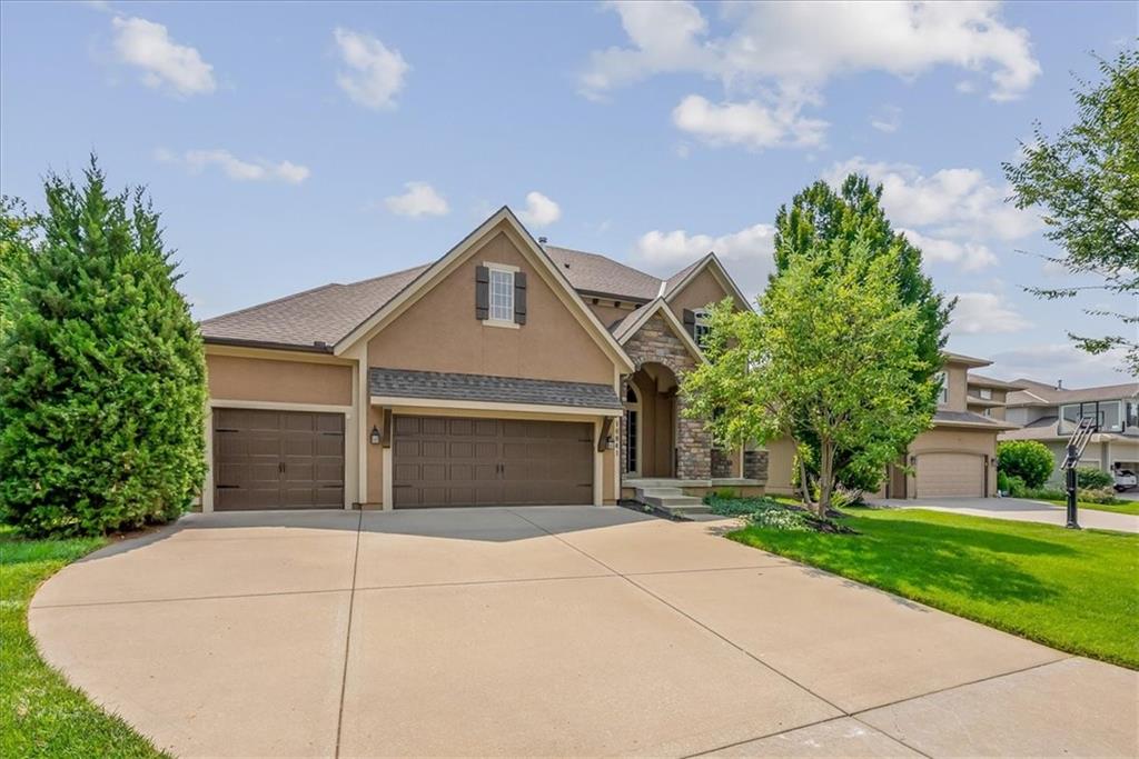 Listing Photo MLS #HMS2628669