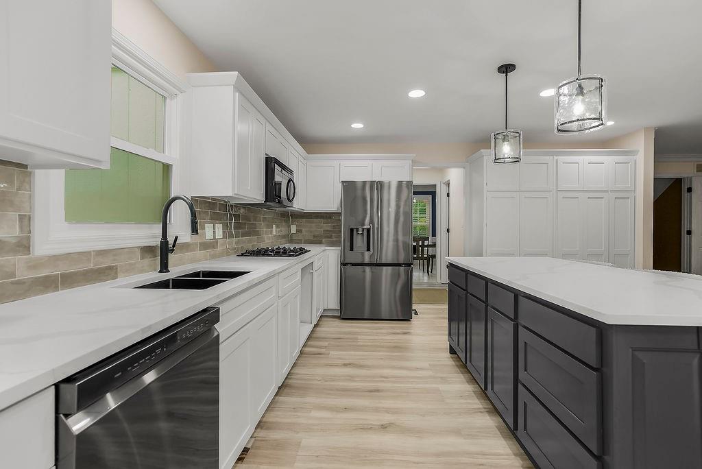 Listing Photo MLS #HMS2628949