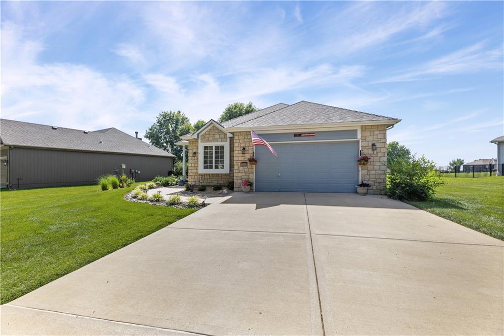 Listing Photo MLS #HMS2629110
