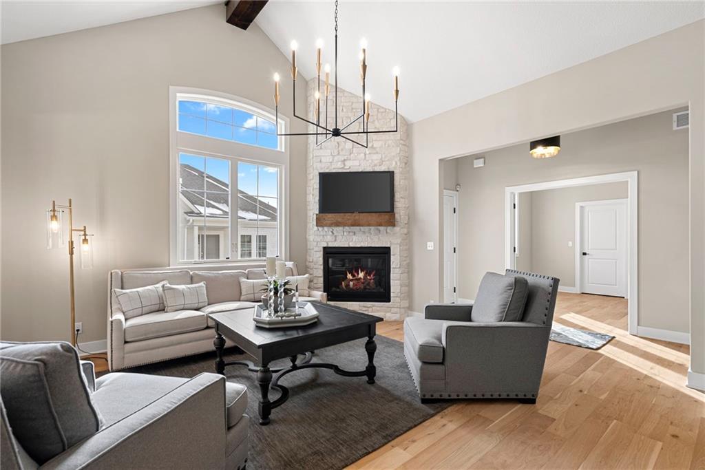 Listing Photo MLS #HMS2629159