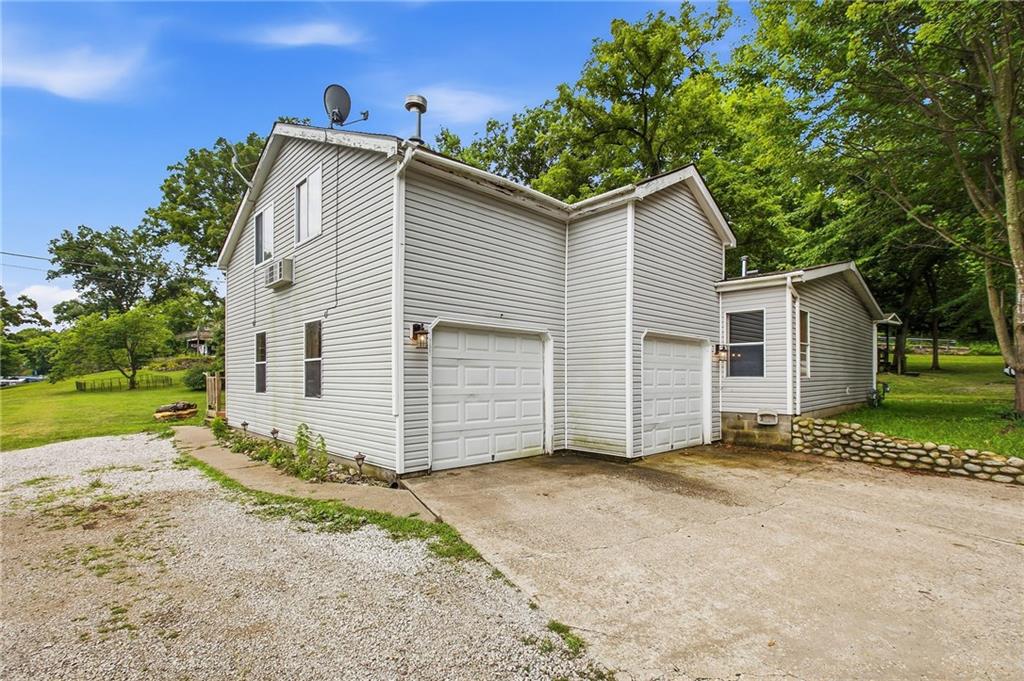Listing Photo MLS #HMS2629310