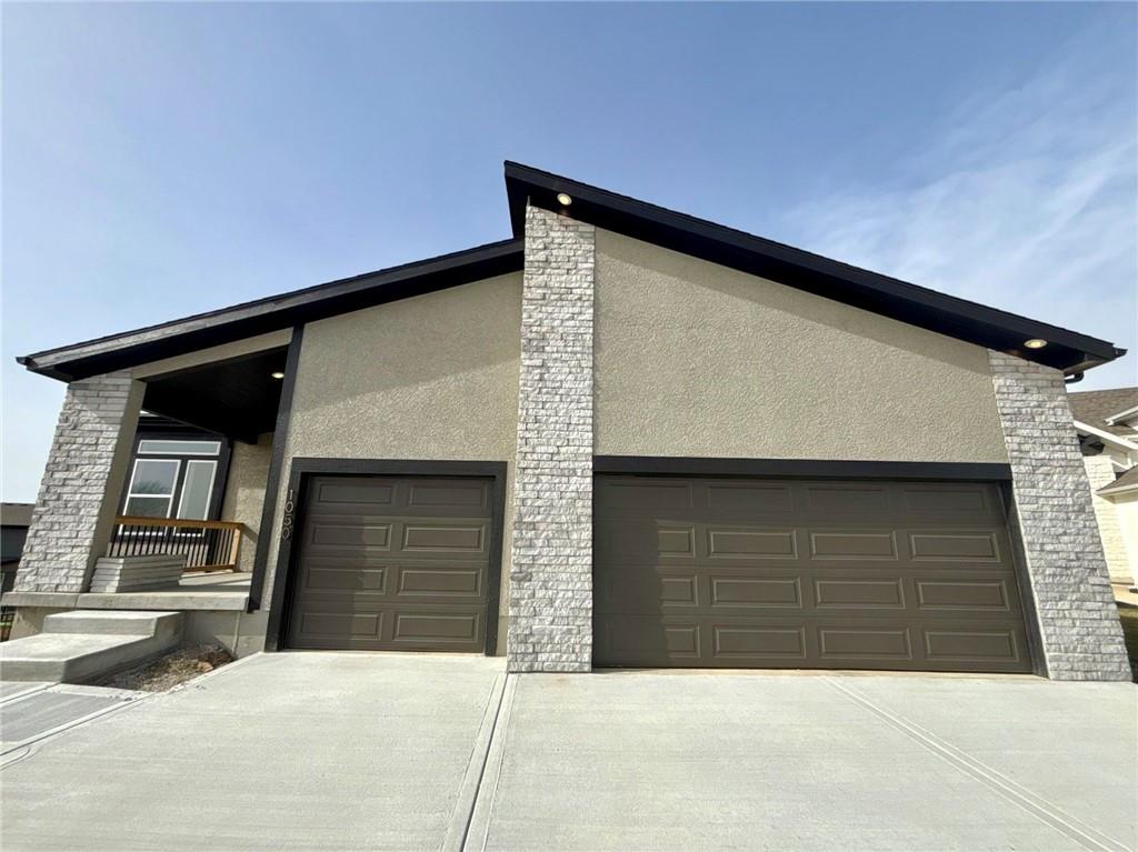 Listing Photo MLS #HMS2629495