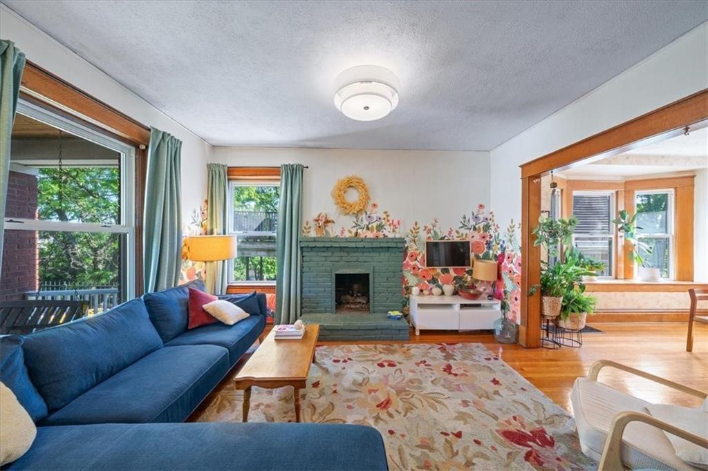 Listing Photo MLS #HMS2629527