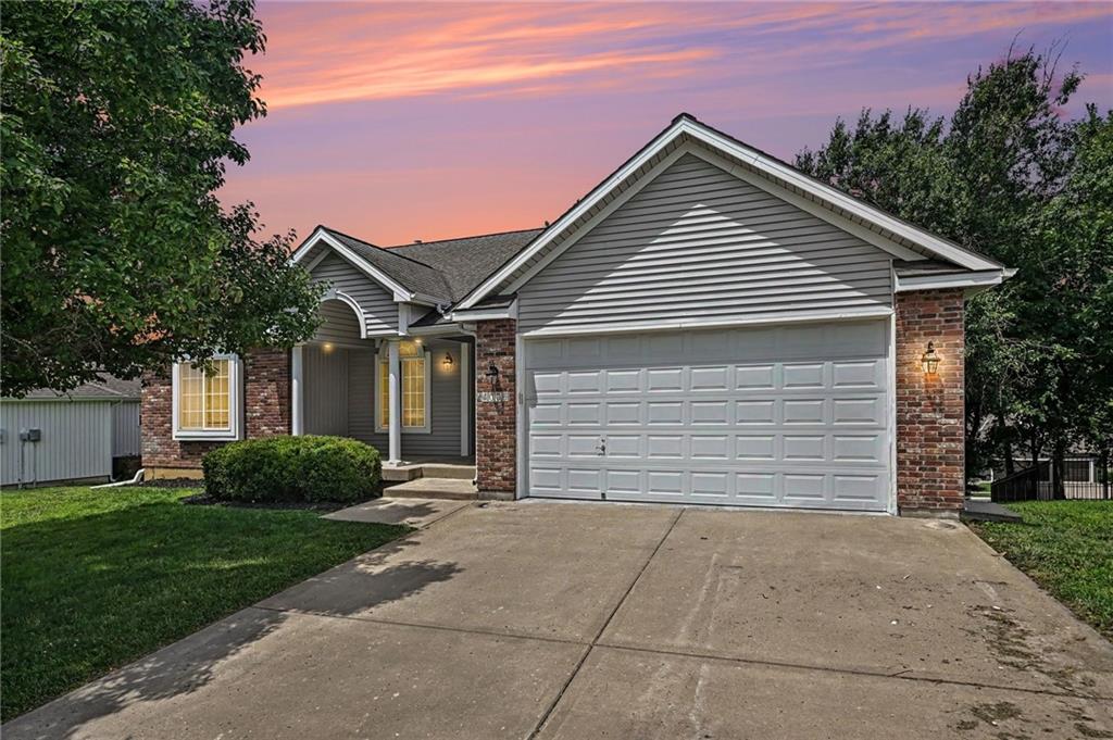 Listing Photo MLS #HMS2629660