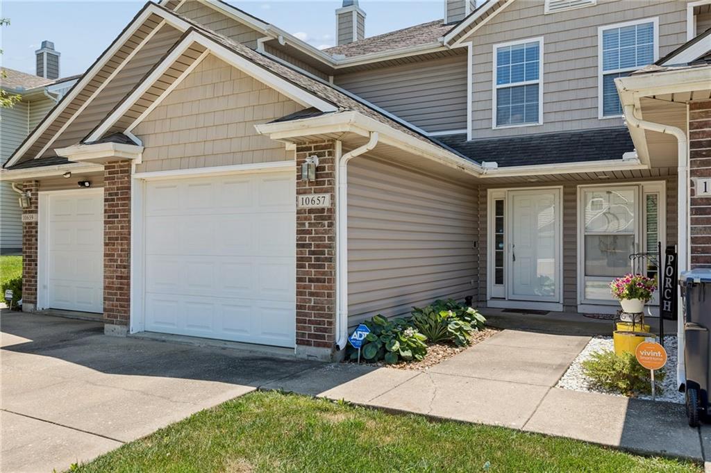 Listing Photo MLS #HMS2631556
