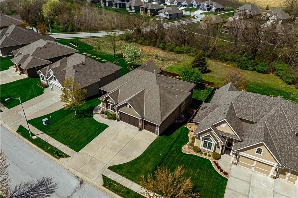 Listing Photo MLS #HMS2633625