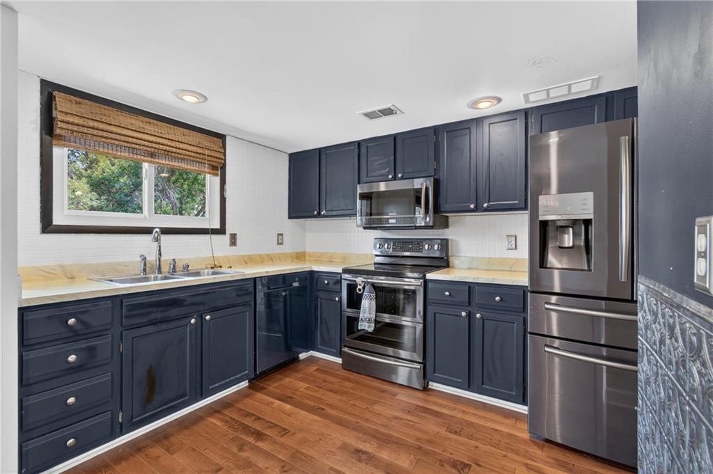 Listing Photo MLS #HMS2633944