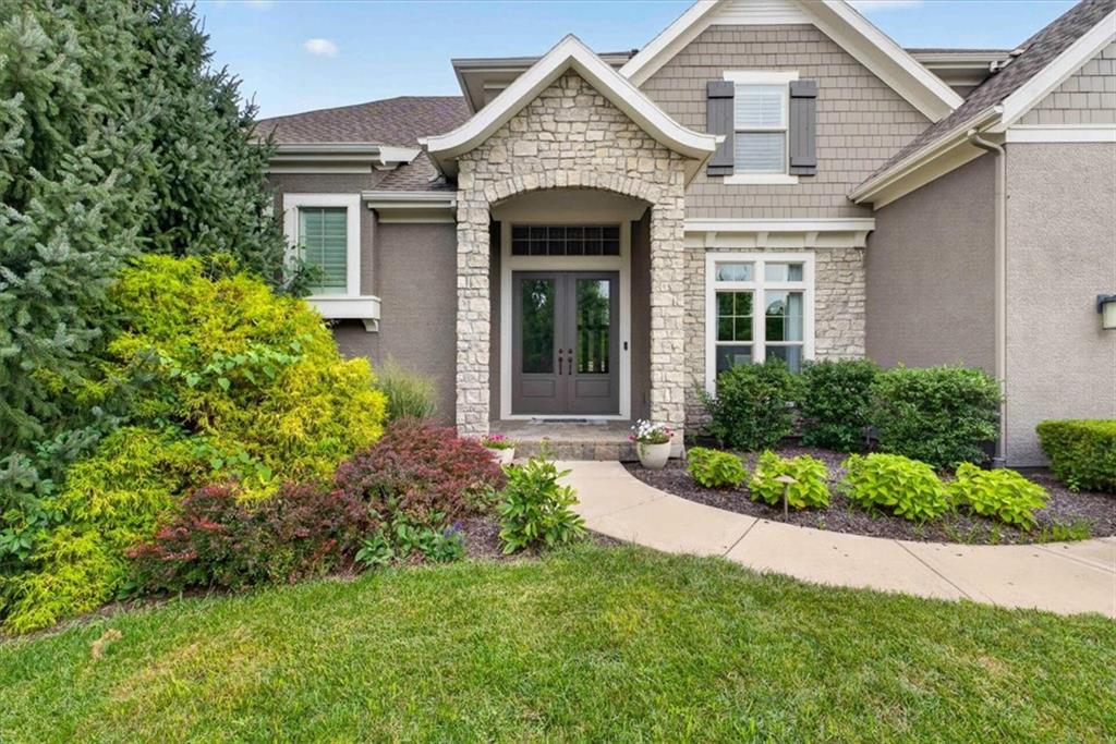 Listing Photo MLS #HMS2635776