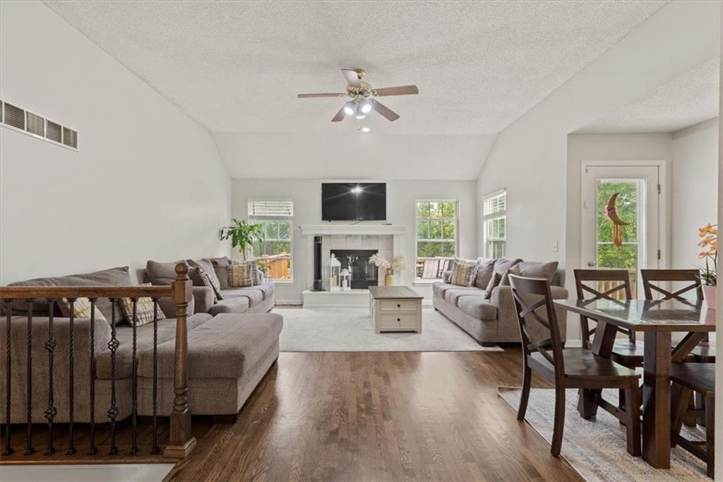 Listing Photo MLS #HMS2636284