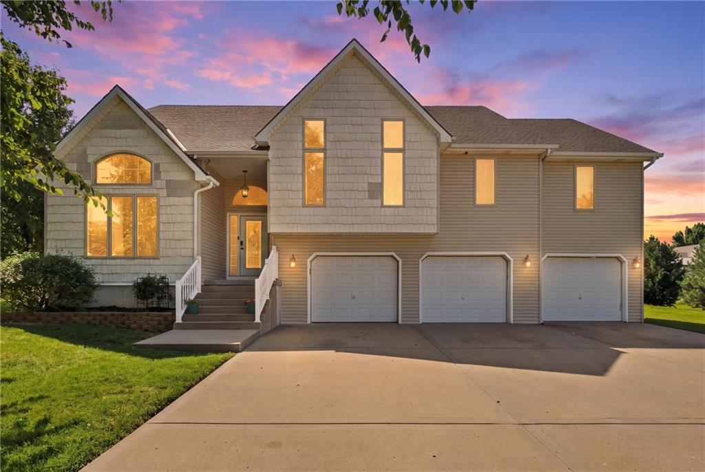Listing Photo MLS #HMS2636552