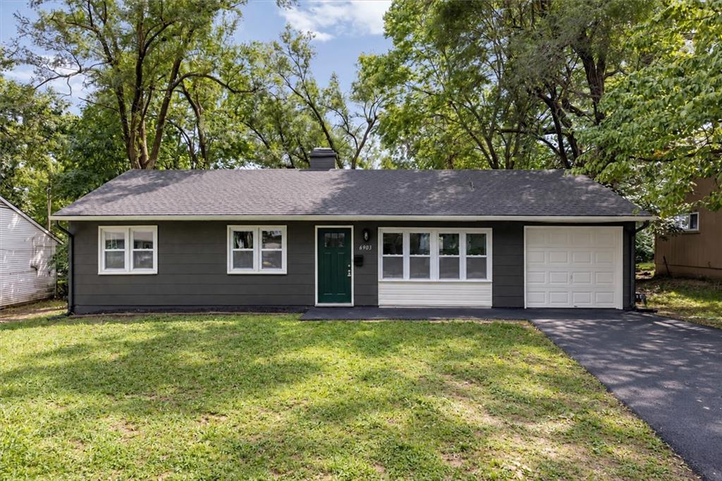Listing Photo MLS #HMS2637045