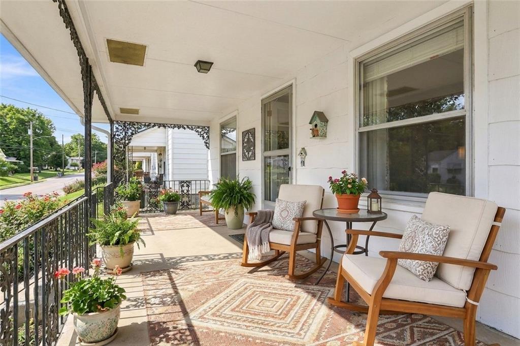 Listing Photo MLS #HMS2637105