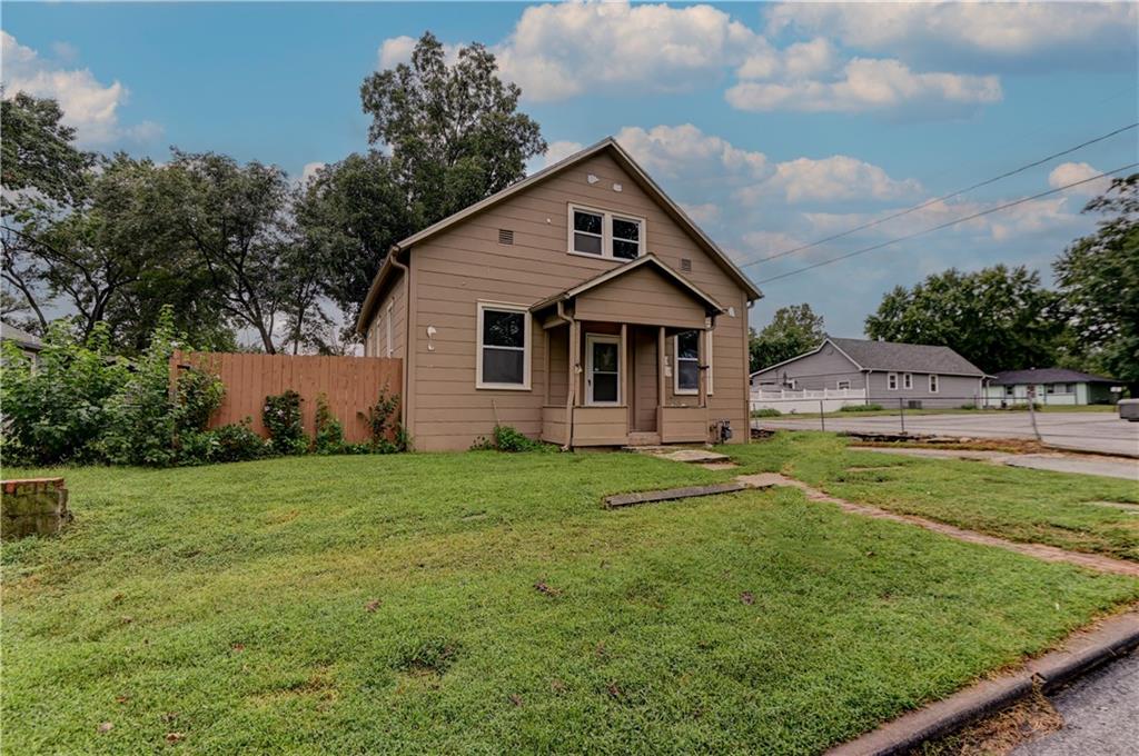 Listing Photo MLS #HMS2638024
