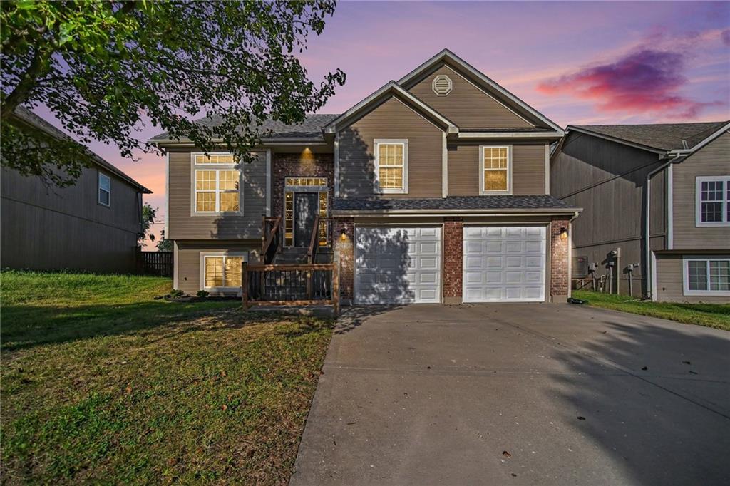 Listing Photo MLS #HMS2638138