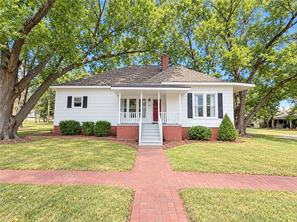 Listing Photo MLS #HMS2638156