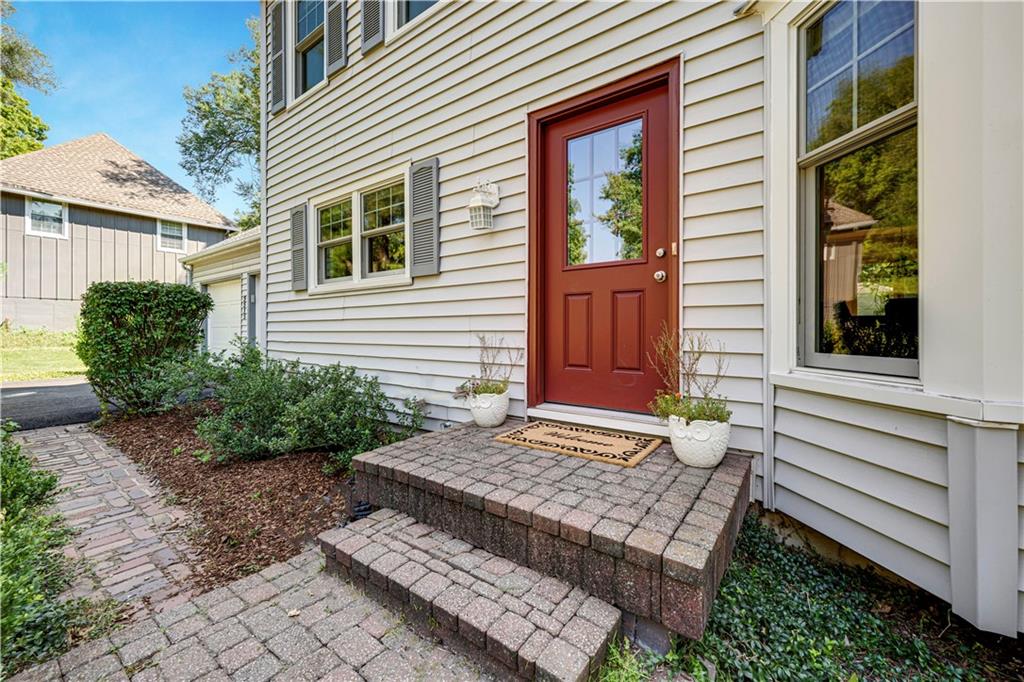Listing Photo MLS #HMS2638375