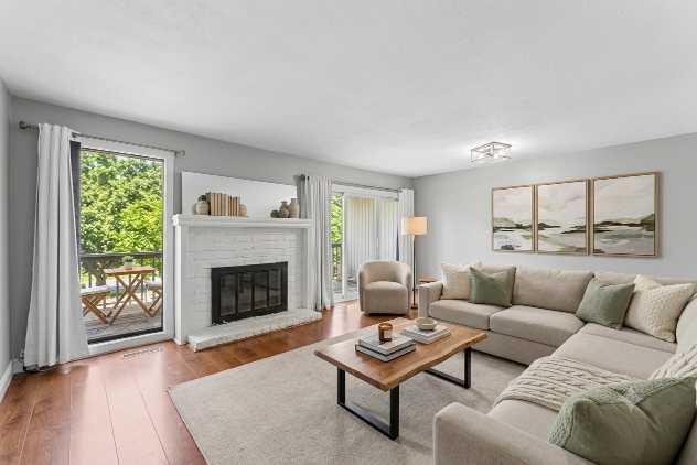 Listing Photo MLS #HMS2638575