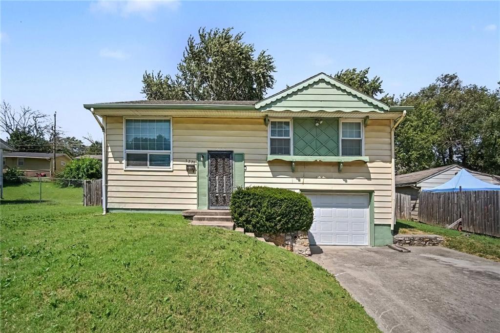 Listing Photo MLS #HMS2639846