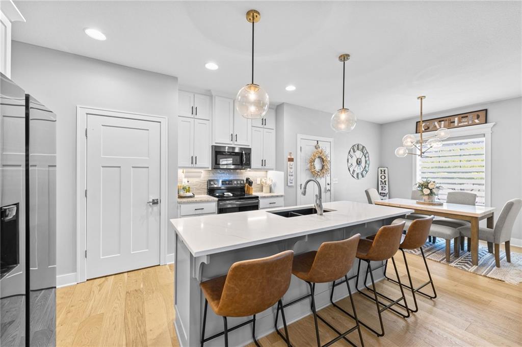 Listing Photo MLS #HMS2639880