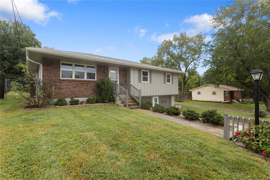 Listing Photo MLS #HMS2639993