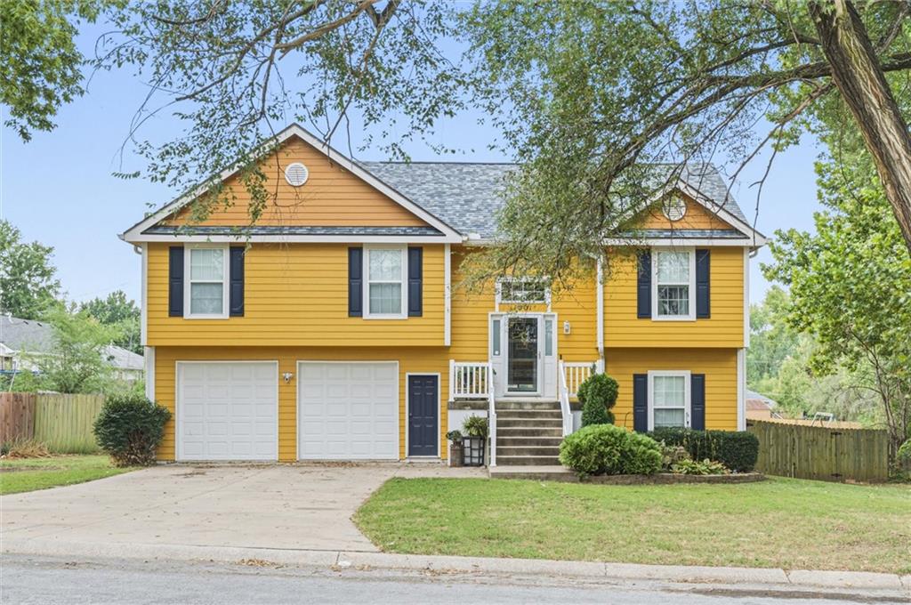 Listing Photo MLS #HMS2640037