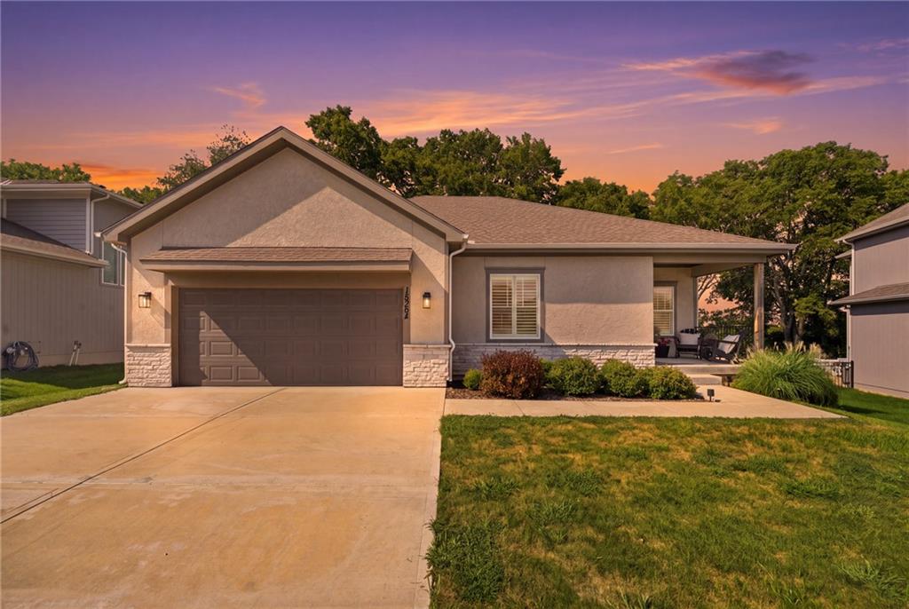 Listing Photo MLS #HMS2640192